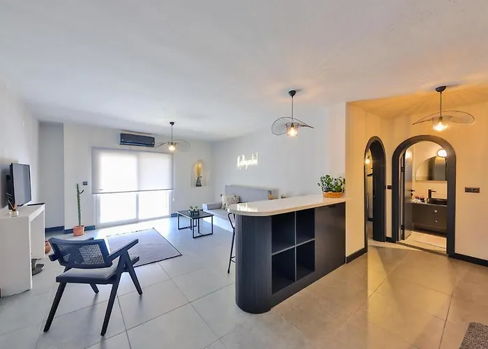 Nodus Tollens Apartment *