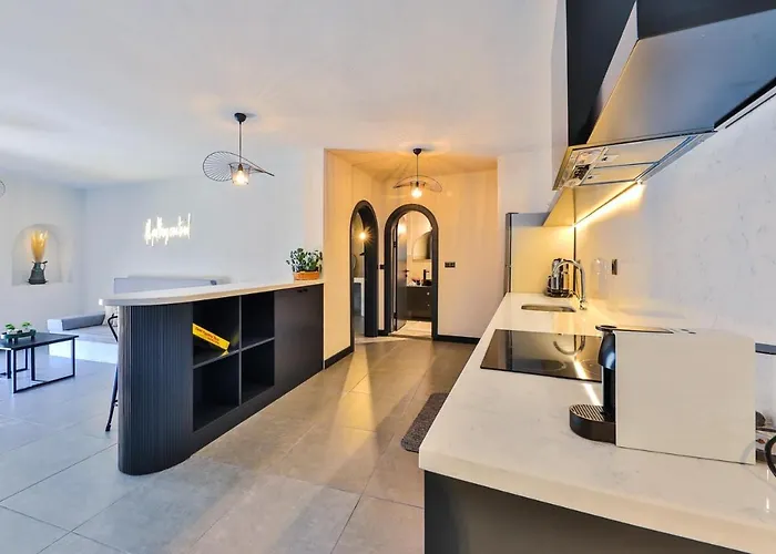 Apartment Nodus Tollens *