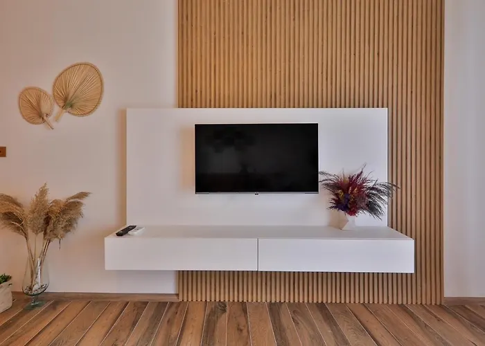 Nodus Tollens Apartment *