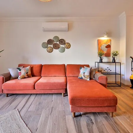 Apartment Nodus Tollens